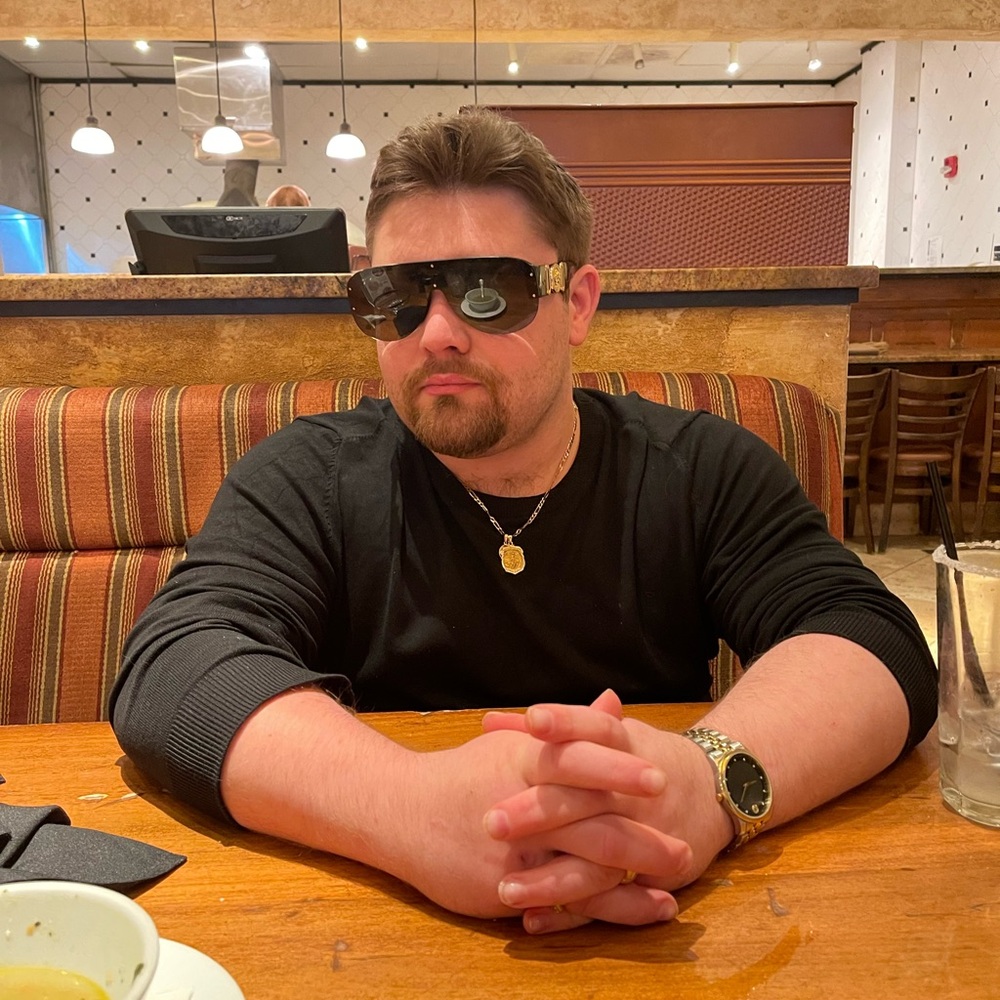 Meet your Posher, Shawn-michael